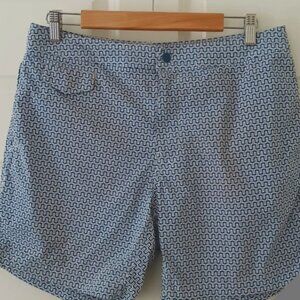 J. Crew Swim Trunk Men's Size 34 Blue & White Geometric Print Swimwear